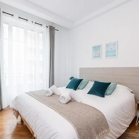 Cosy 1 Bdr Near Garibaldi Square Апартаменты *